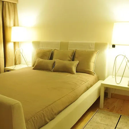 莫里奴别墅酒店 招待所 4*